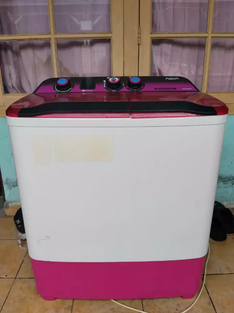 Mesin cuci aqua