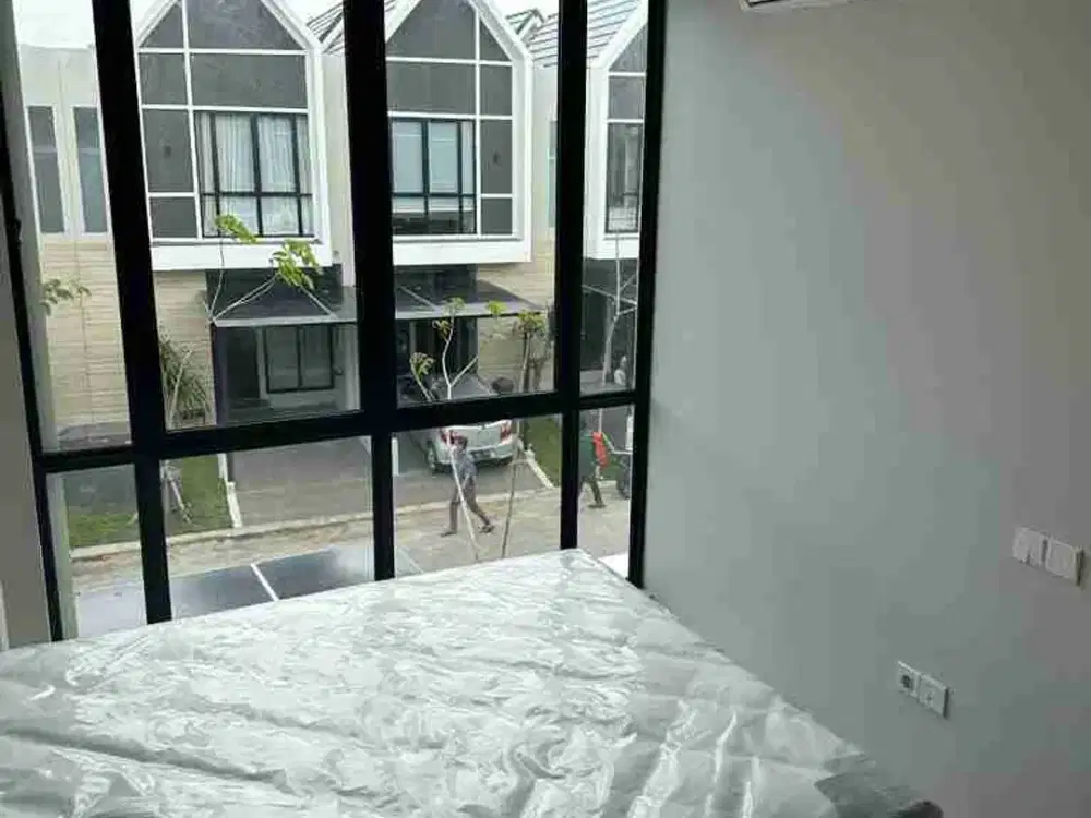 Disewakan Rumah Minimalis di North West Park Surabaya 3 KT 2 KM ada AC Kasur Lemari Lengkap Siap Huni