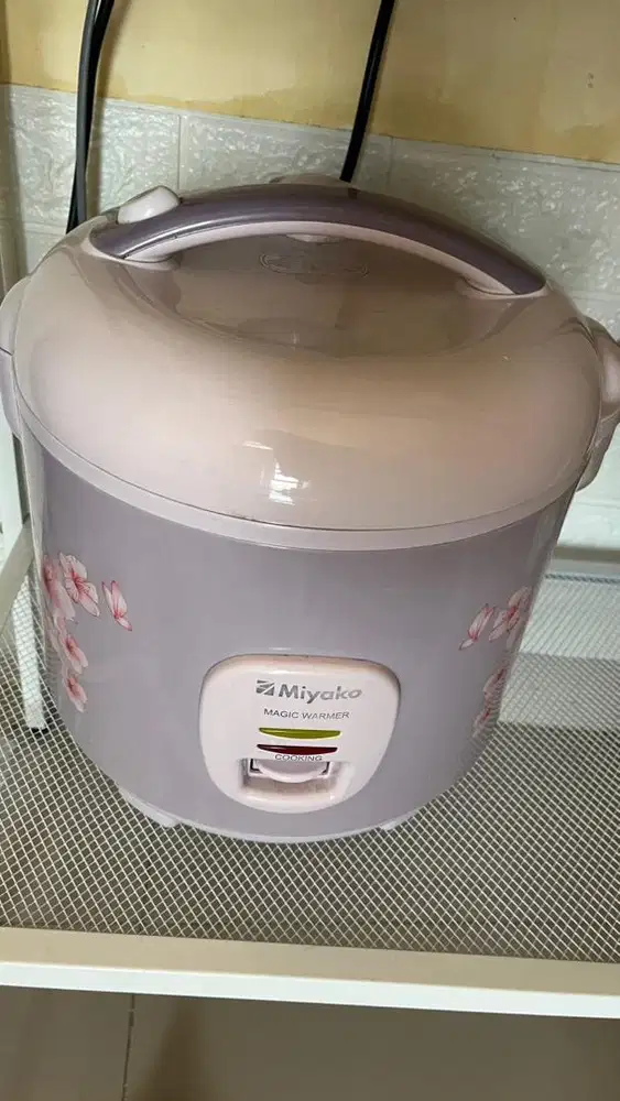 Magic com Miyako ungu 1.8L