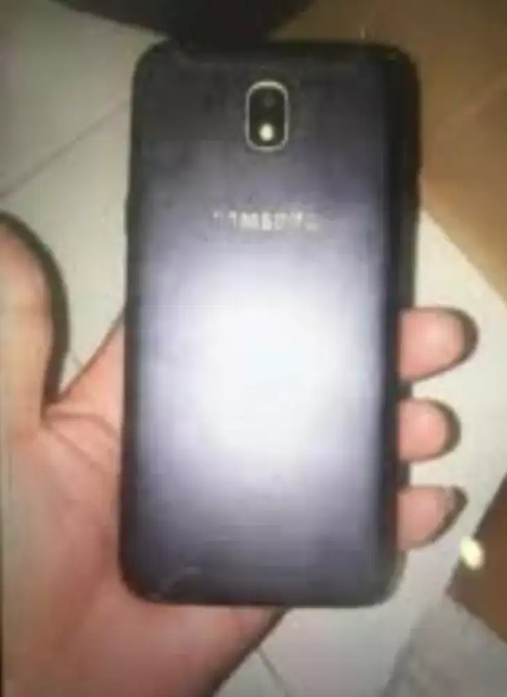 SMSUNG J5 PRO RAM 3/32 GB INSTERNAL/ NFC AKTIF
