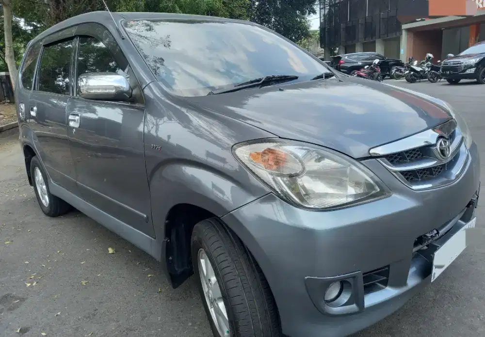Toyota Avanza G VVT-i 1,3 AT, Mobil Keluarga, Pemakaian Pribadi.