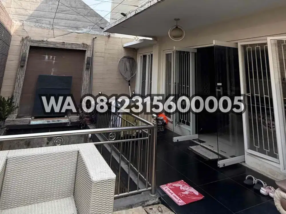 RUMAH LUAS DIKAWASAN ELIT DI JEMBER