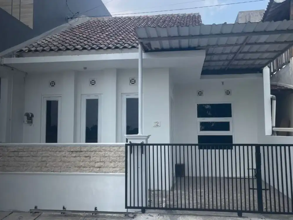 Rumah Murah Siap Pakai di Colomadu Solo Dekat Superindo Jalan Adi Sucipto