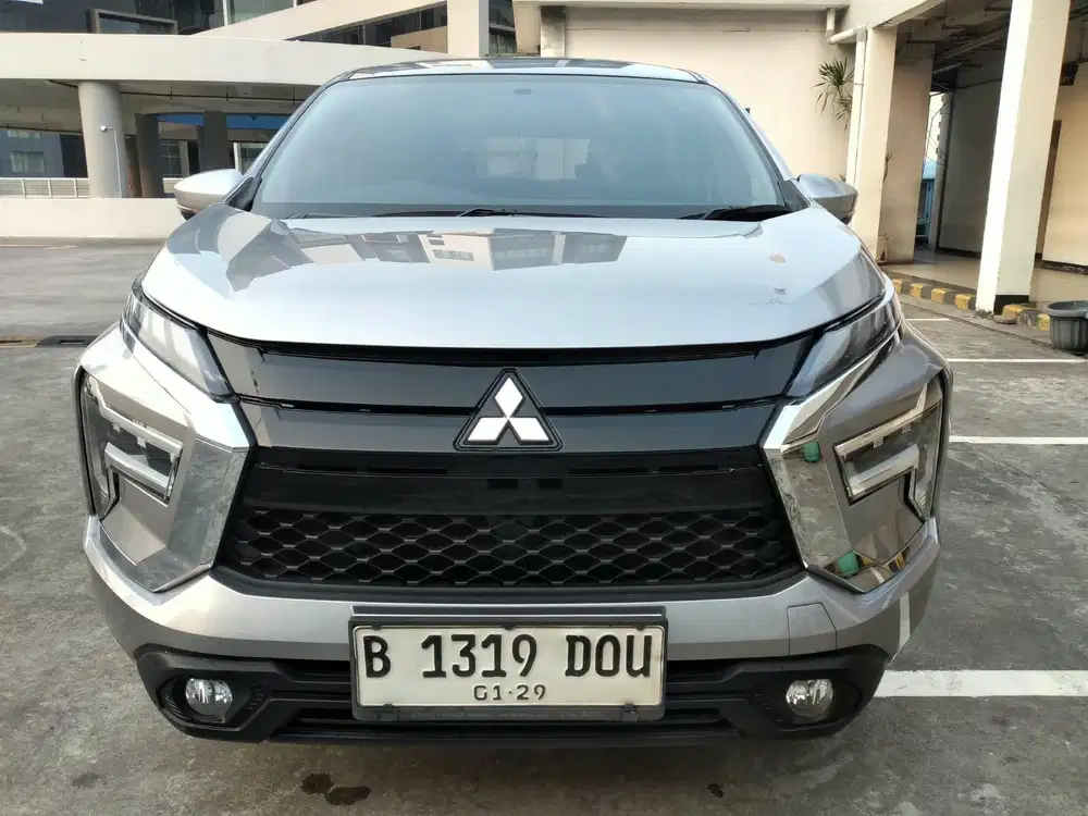Xpander Exceed AT 2023/2024 Silver Seperti Baru