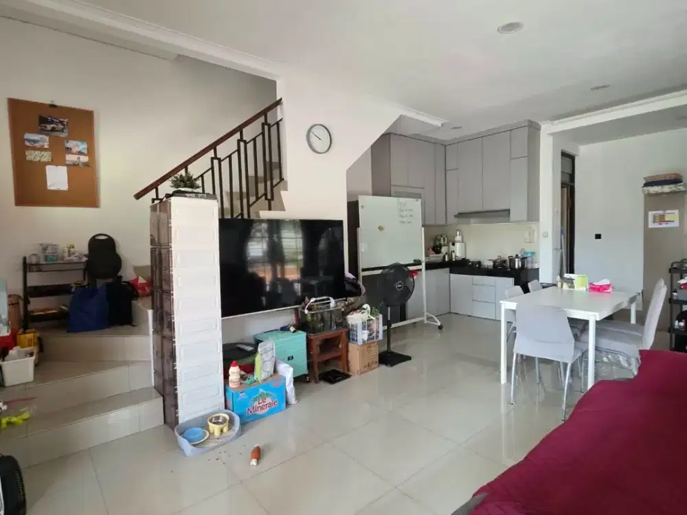 ANA RUMAH HOEK FULL FURNISHED UK 7X12M DALAM KOMPLEK CLUSTER GREENLAKE CITY