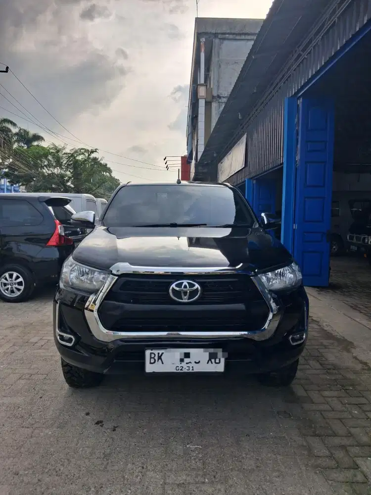 Hilux Double Cabin G 4x4 manual 2021 Hitam