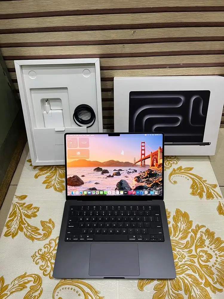 Macbook Pro 14 inch M5 16GB 1TB IBOX Second Like New