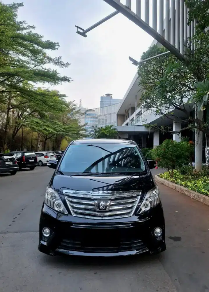 Toyota Alphard SC Premium Sound 2013