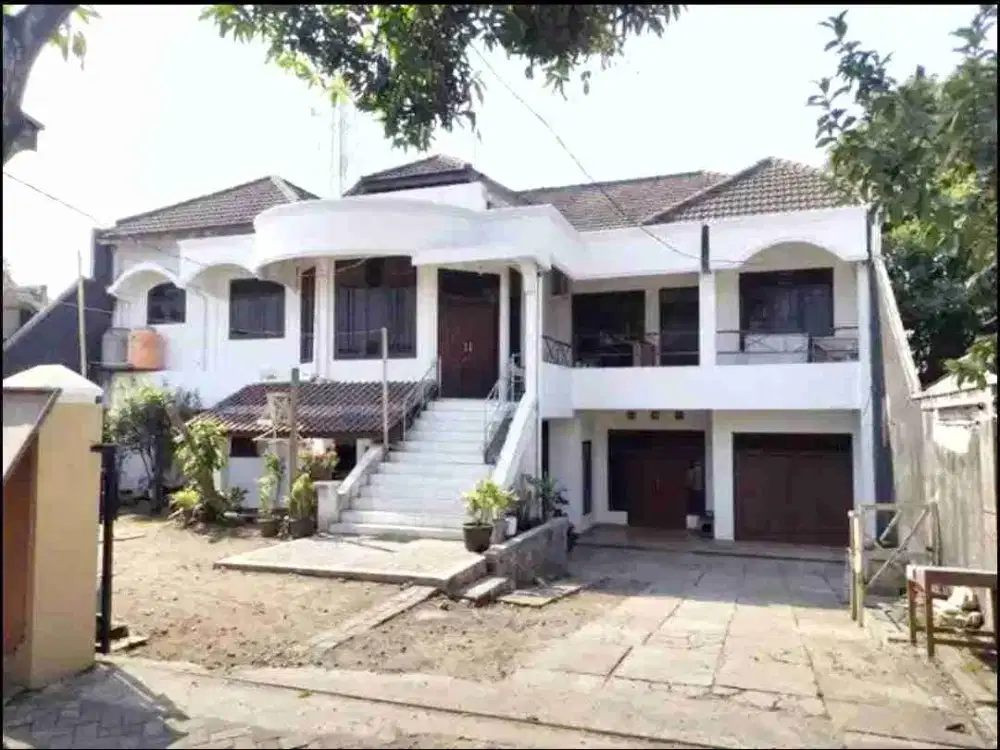 Rumah super luas cocok utk kantor area Condongcatur