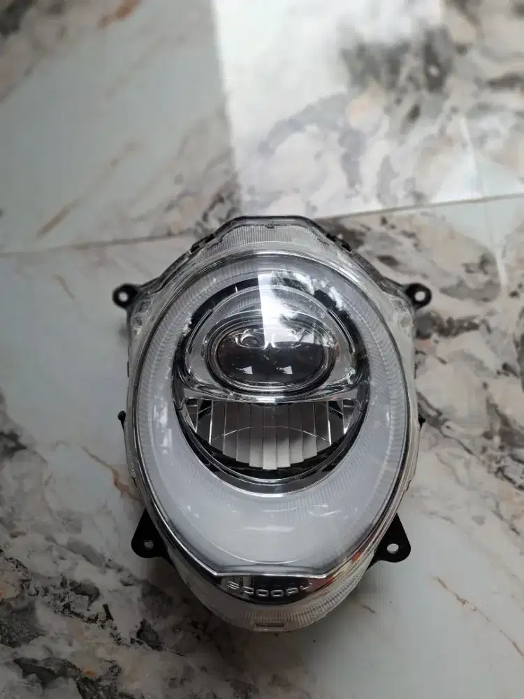 Lampu Depan Reflektor Motor Scoopy K2F