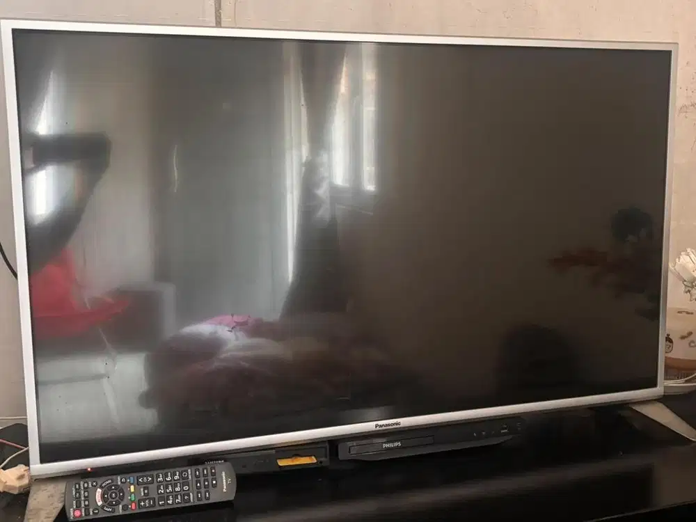 Panasonic Smartv 43 inch