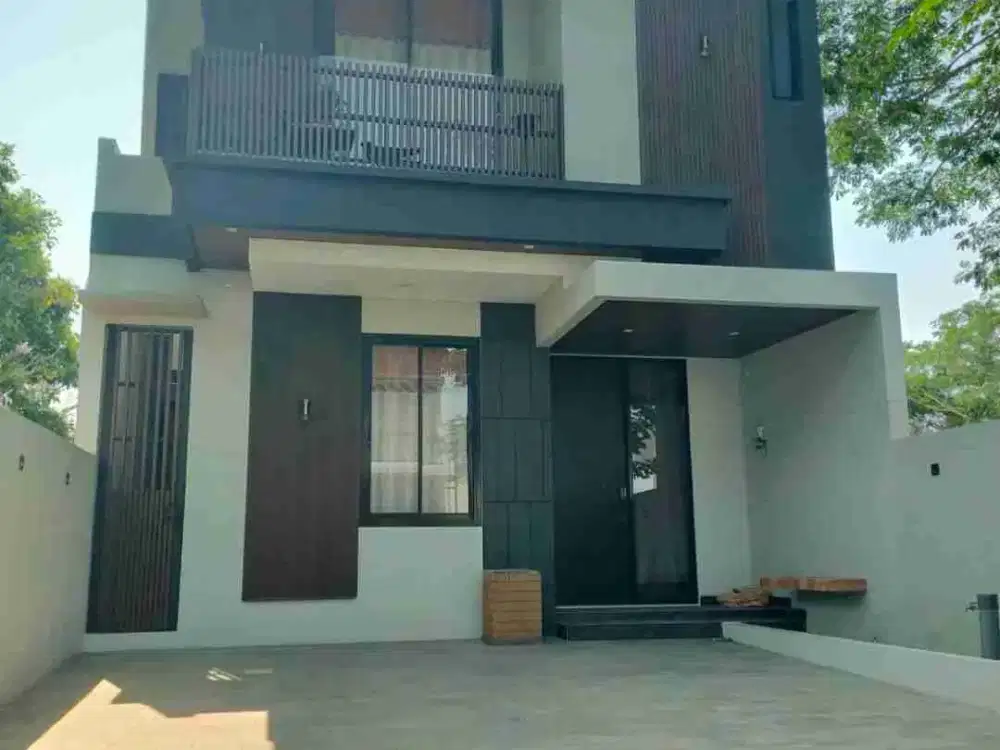 Dijual rumah on progres di nortwest lake Citraland main road Surabaya