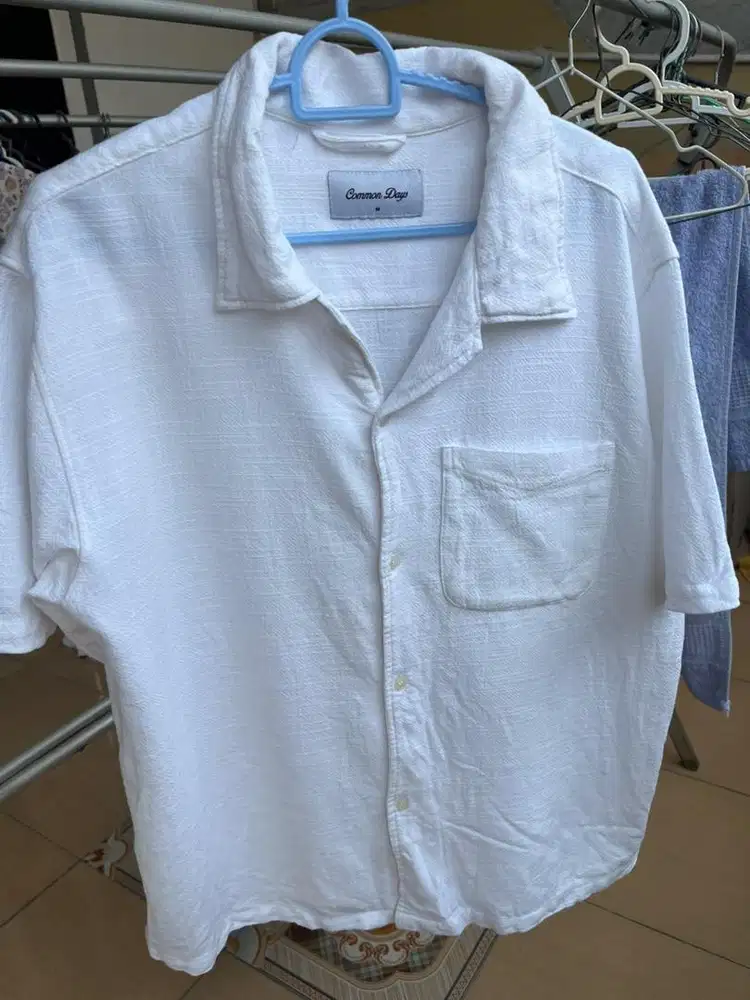 Kemeja Putih Linen