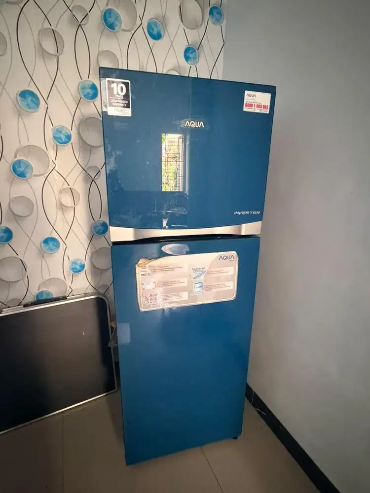 Kulkas Aqua 2 Pintu 220L