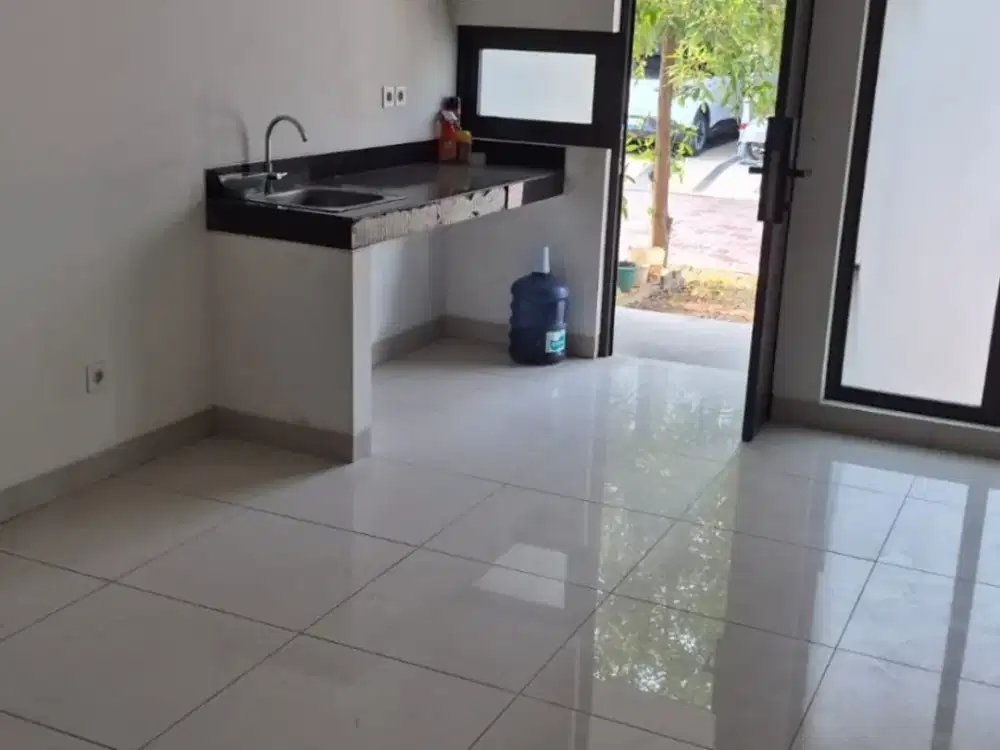 Disewakan rumah murah bagus 3 lantai di Wisteria Metland Menteng Jakarta Timur siap huni minimalis modern