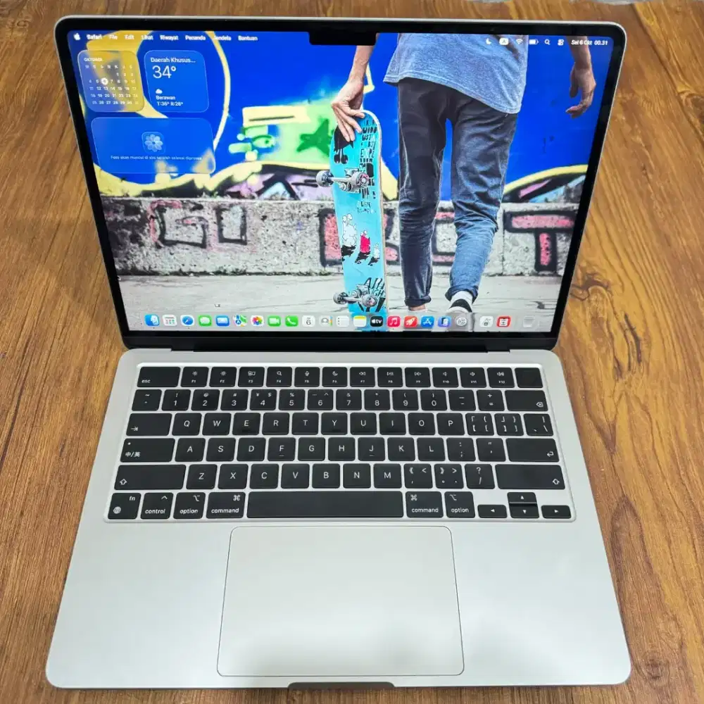 Macbook air m2 2022 13 inch ram 8gb ssd 256gb siap pakai bisa cod