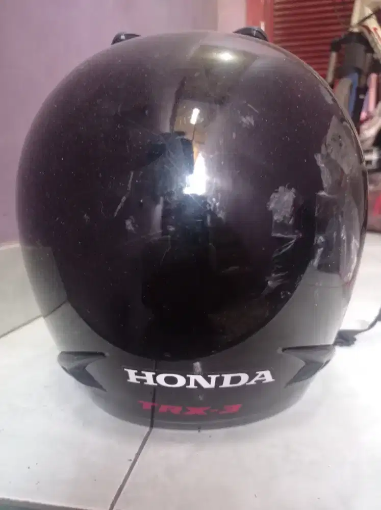 HELM HONDA BAWAAN MOTOR