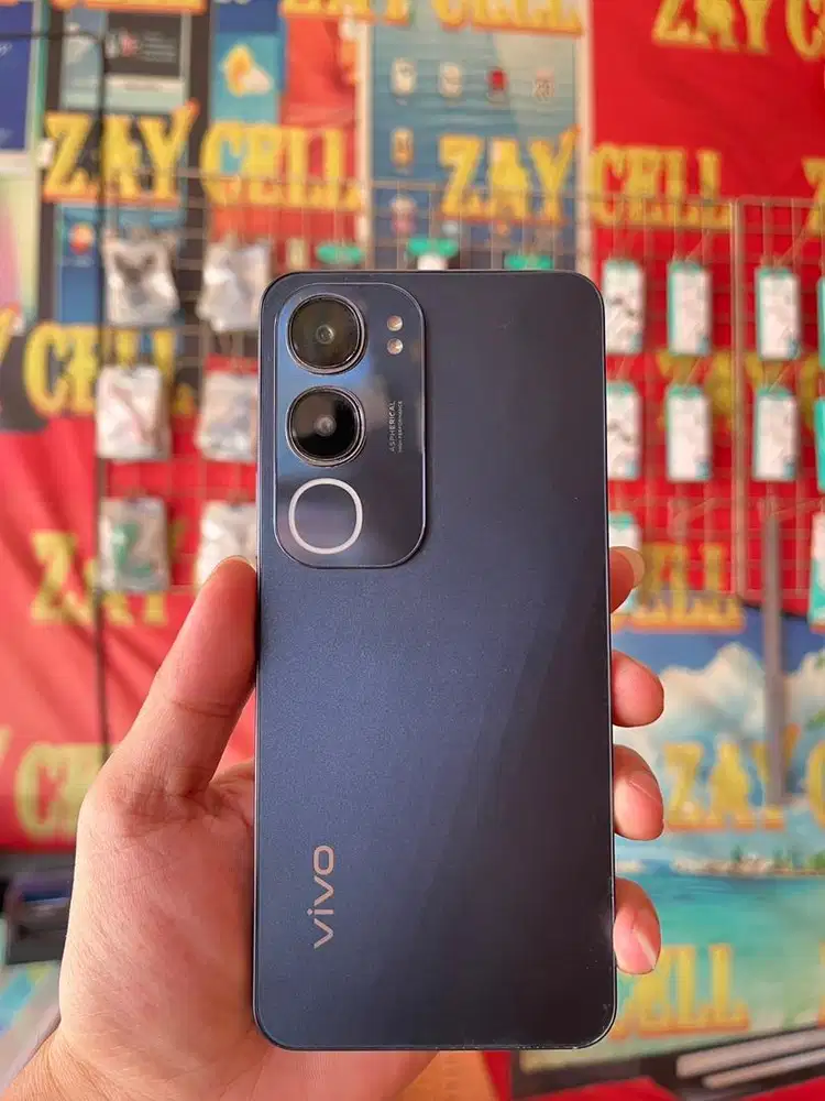 Vivo y19s 4/64.