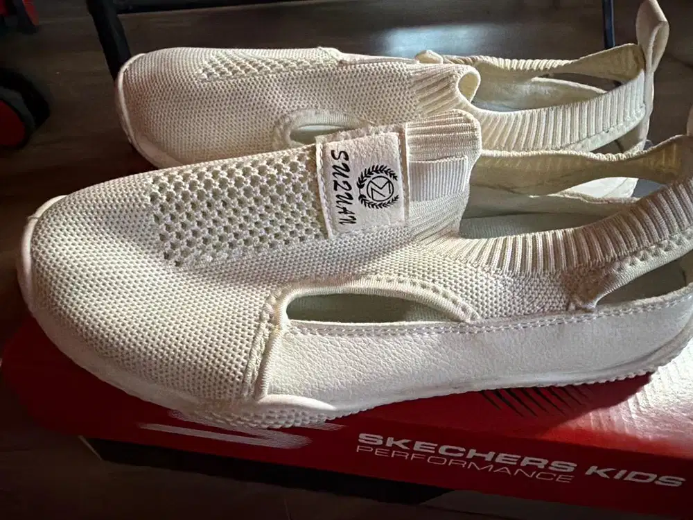 Sepatu karet umroh