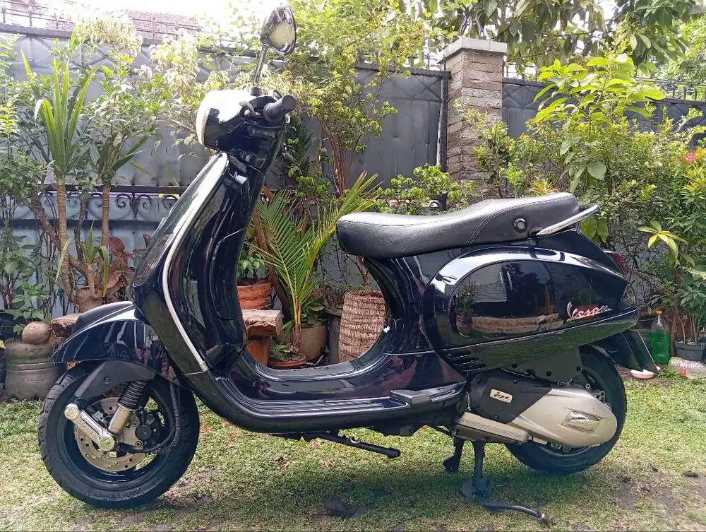 Vespa Piaggio LX 125 iget 3vie