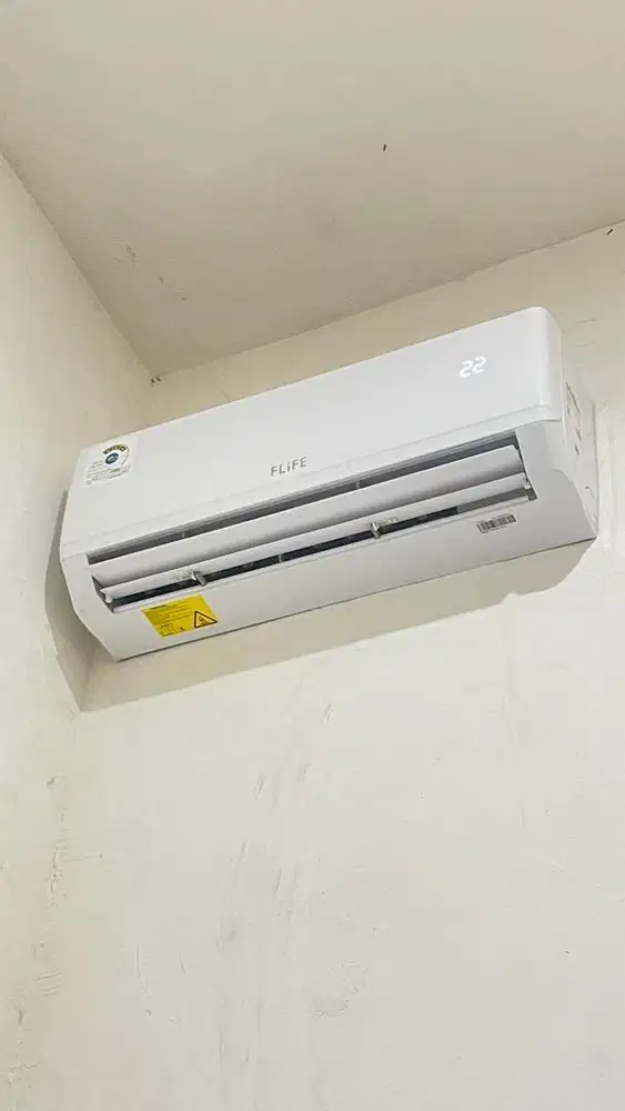 AC Bekas FLIFE 1/2 PK Baru Pakai 7 Bulan, Mulus & Dingin