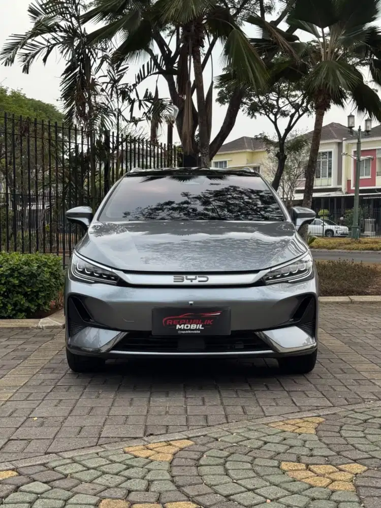 BYD M6 Superior EV AT 
NIK 2024