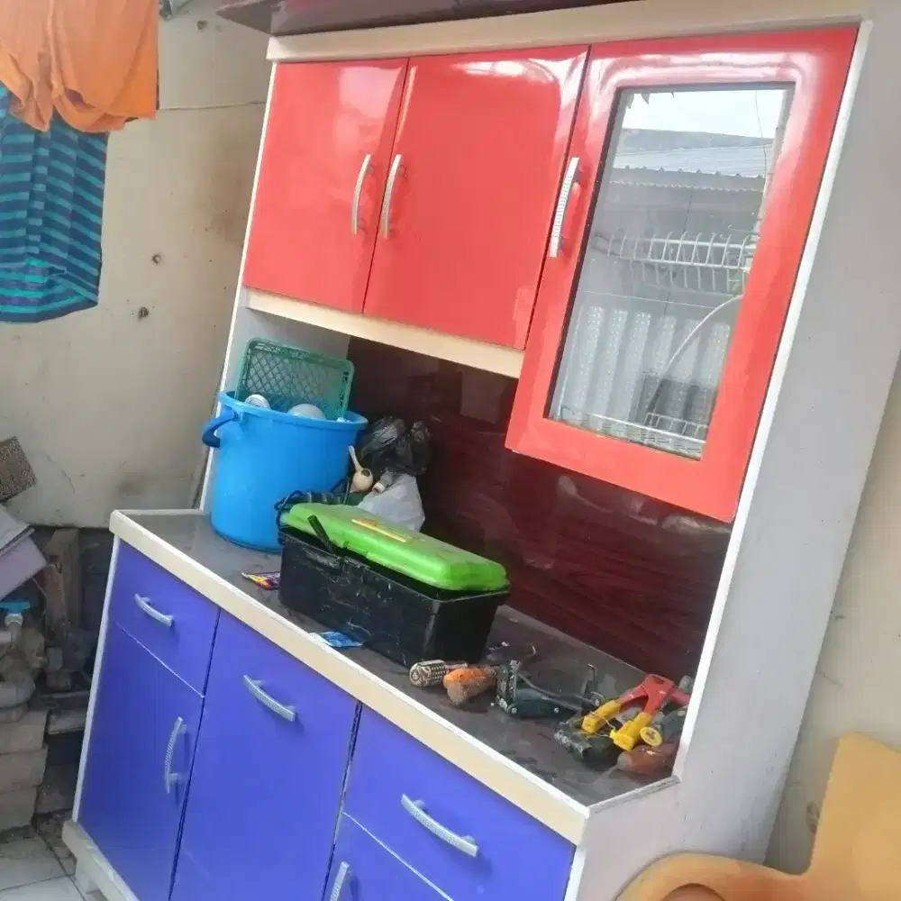 Di jual murah lemari sayur 3 pintu kayu bloktif..