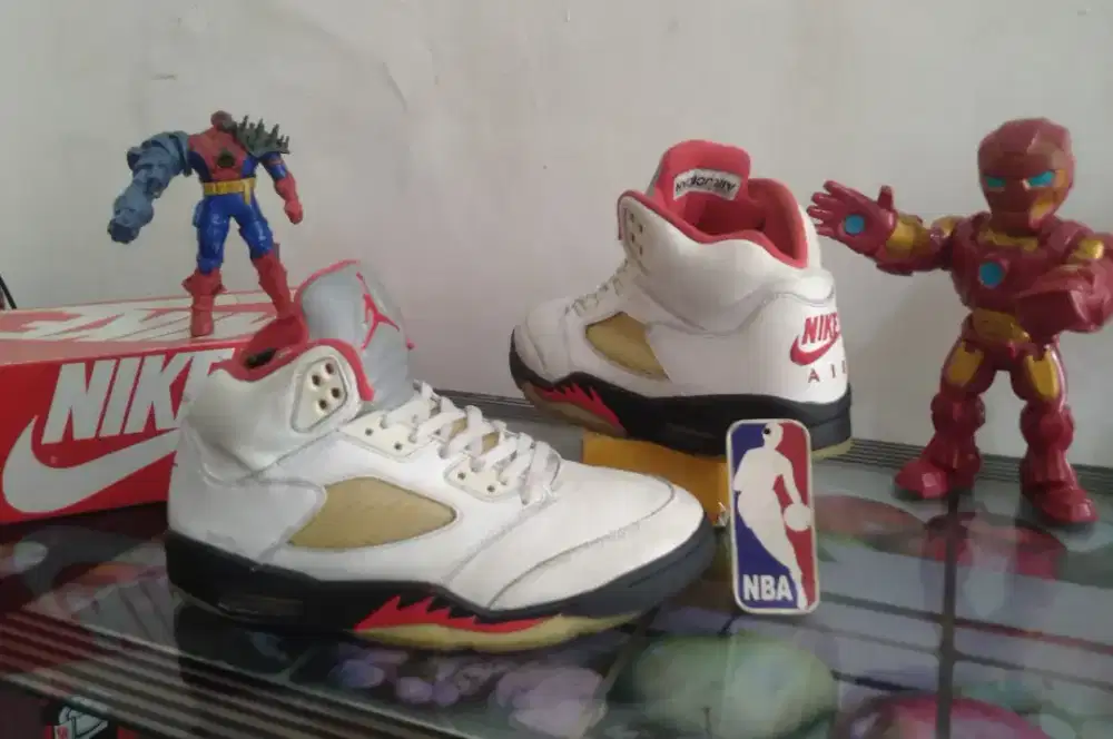 Sepatu Basket Nike Jordan Retro 5 Fire red size 45