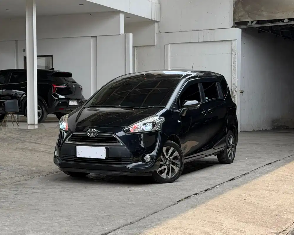KM60RB PAJAK PANJANG Toyota Sienta V AT 2018 Istimewa Conds