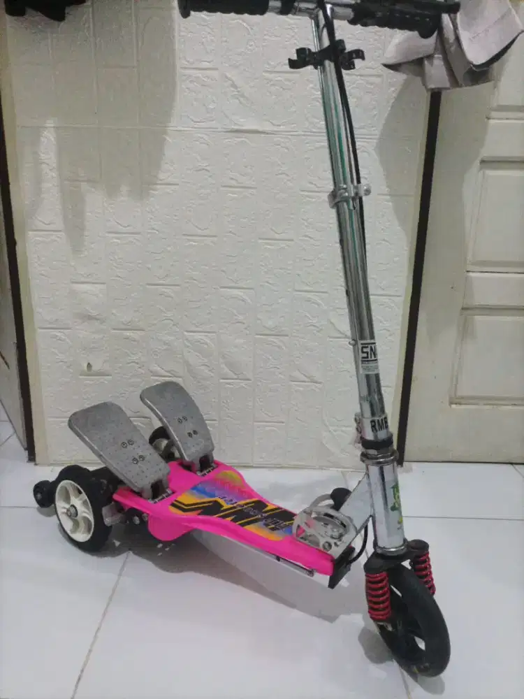 Skuter Dua Pedal Anak