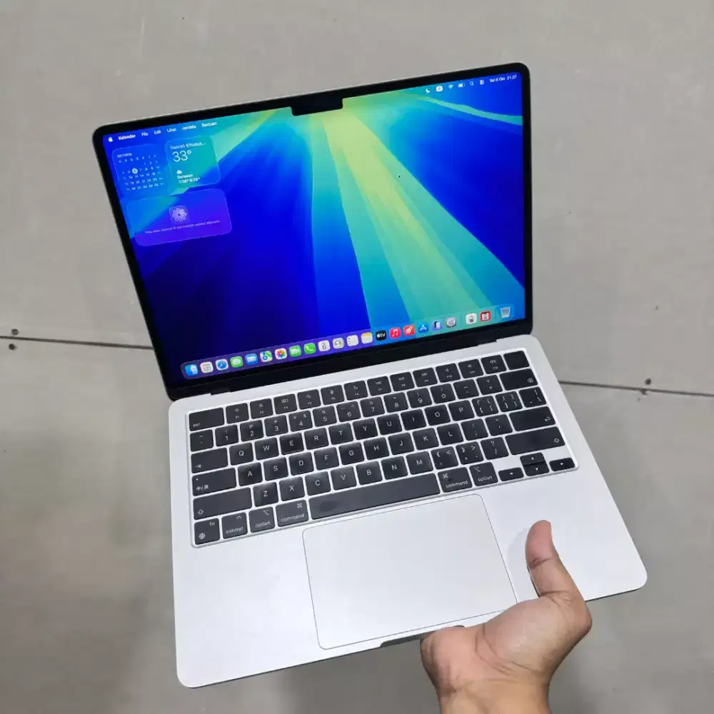 Macbook air m2 2022 13 inch ram 8gb ssd 256gb siap pakai bisa cod