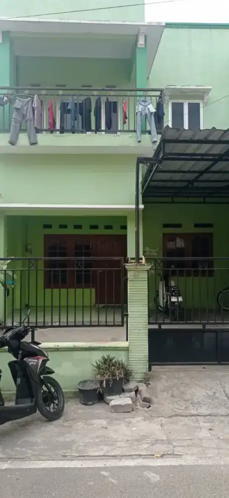 Dikontrakan rumah Banyuanyar RT 04 RW 06 depan masjid Abu Bakar