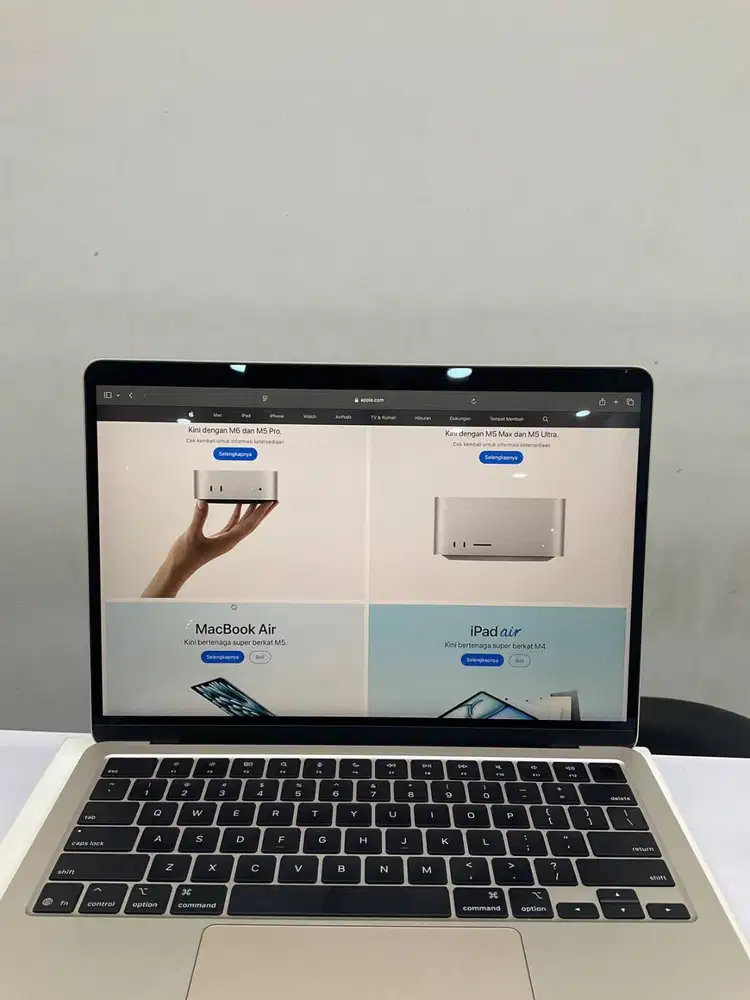 MACBOOK AIR M4 2025 13 16/256 GB STOCK LANGKA