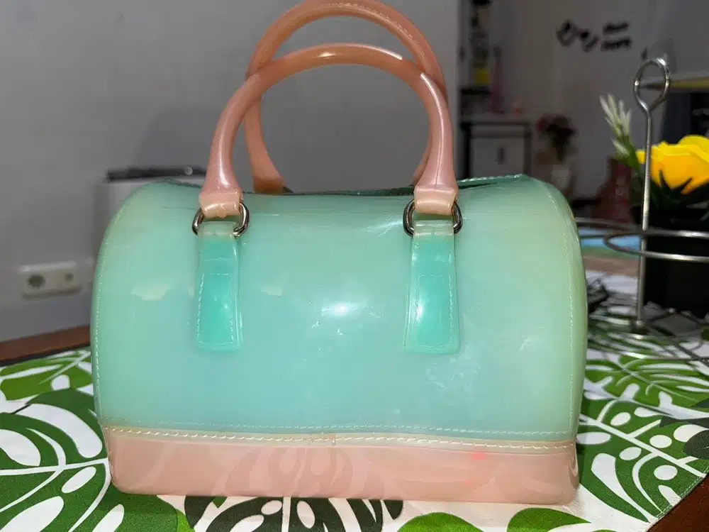 Tas karet wanita