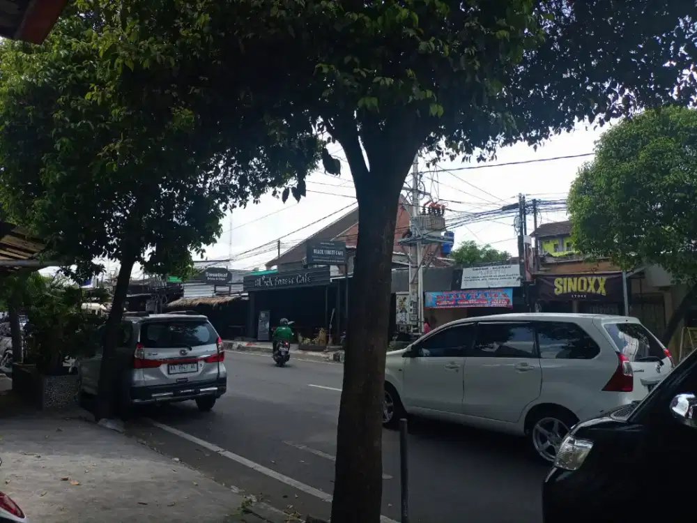 Ruko Prawirotaman jalan Parangtritis depan pasar di area Mantrijeron