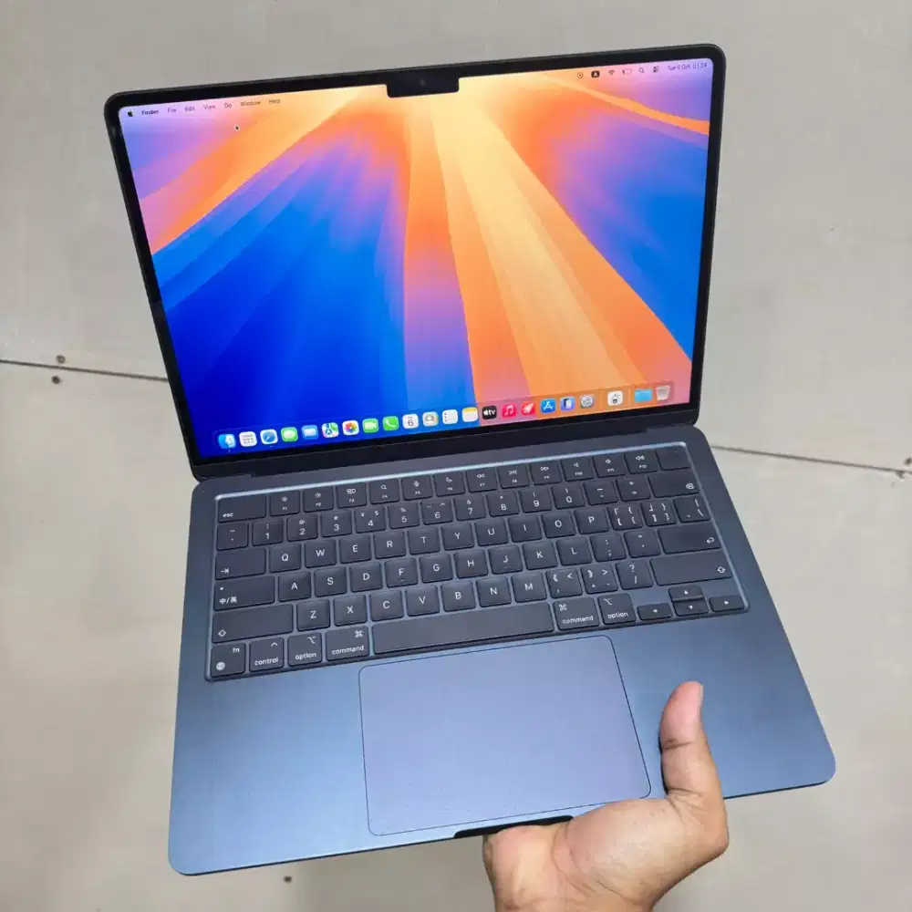 Macbook air m2 2022 13 inch ram 8gb ssd 256gb midnight siap pakao
