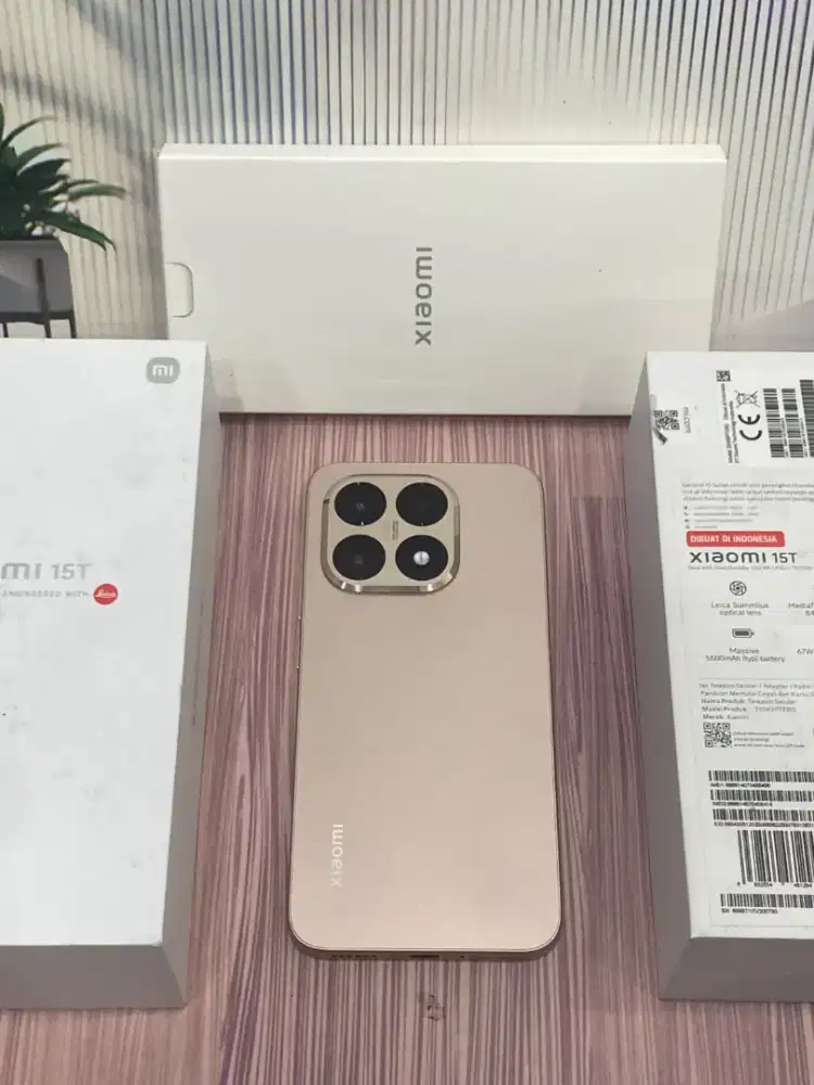 Xiaomi 15T 12/512GB 
Mediatek dimensity 8400 ultra
Super fast charging