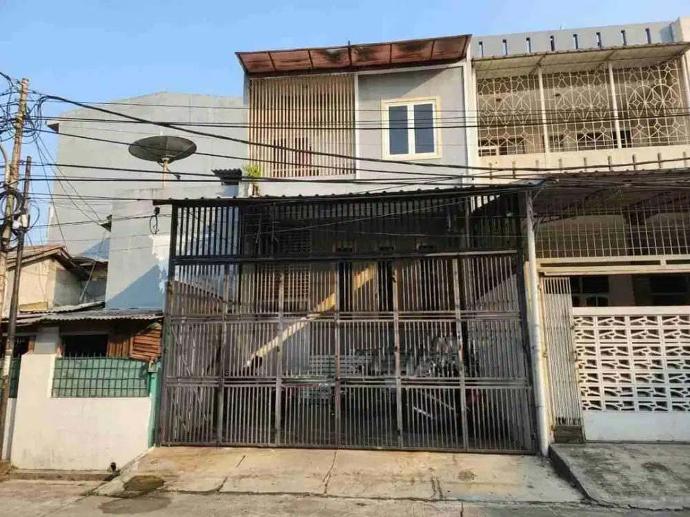 Dijual cepat Ruko 2,5 Lantai di kawasan komersial & ramai Taman Cosmos, Jakarta Barat
