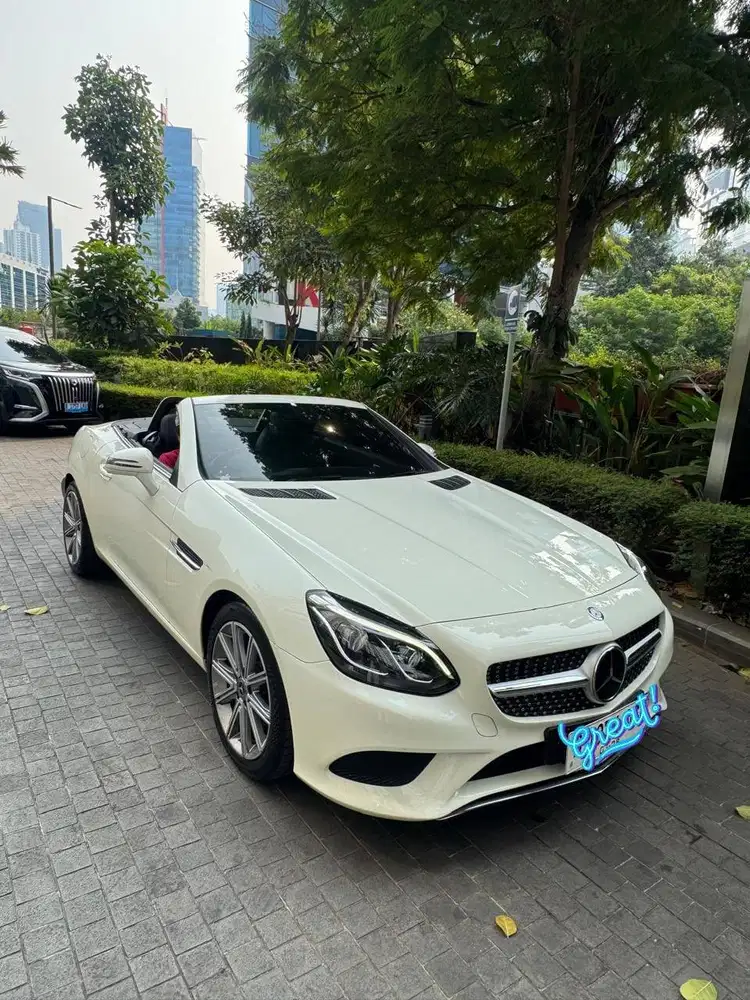 Mercedez Benz SLC200 (2017)