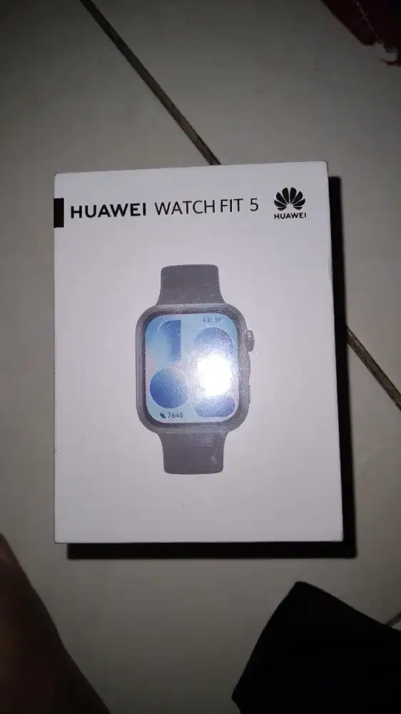 Smartwatch Huawei fit 5 warna black