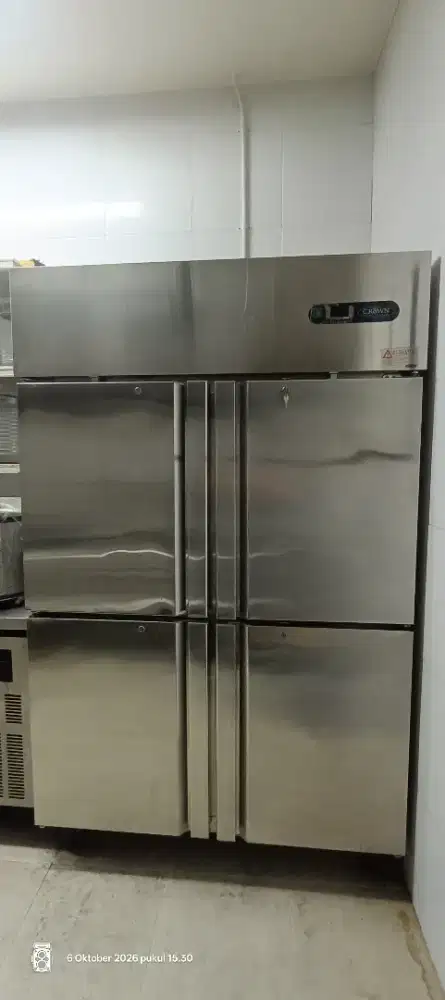 FREEZER CROWN UPRIGHT