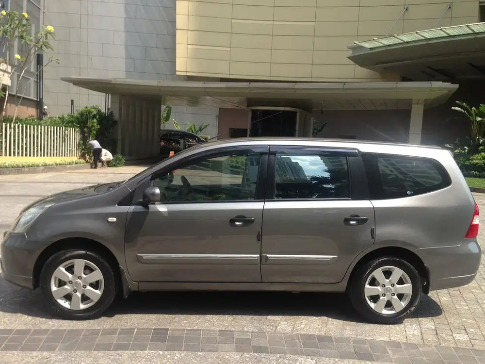 Grand Livina 2009