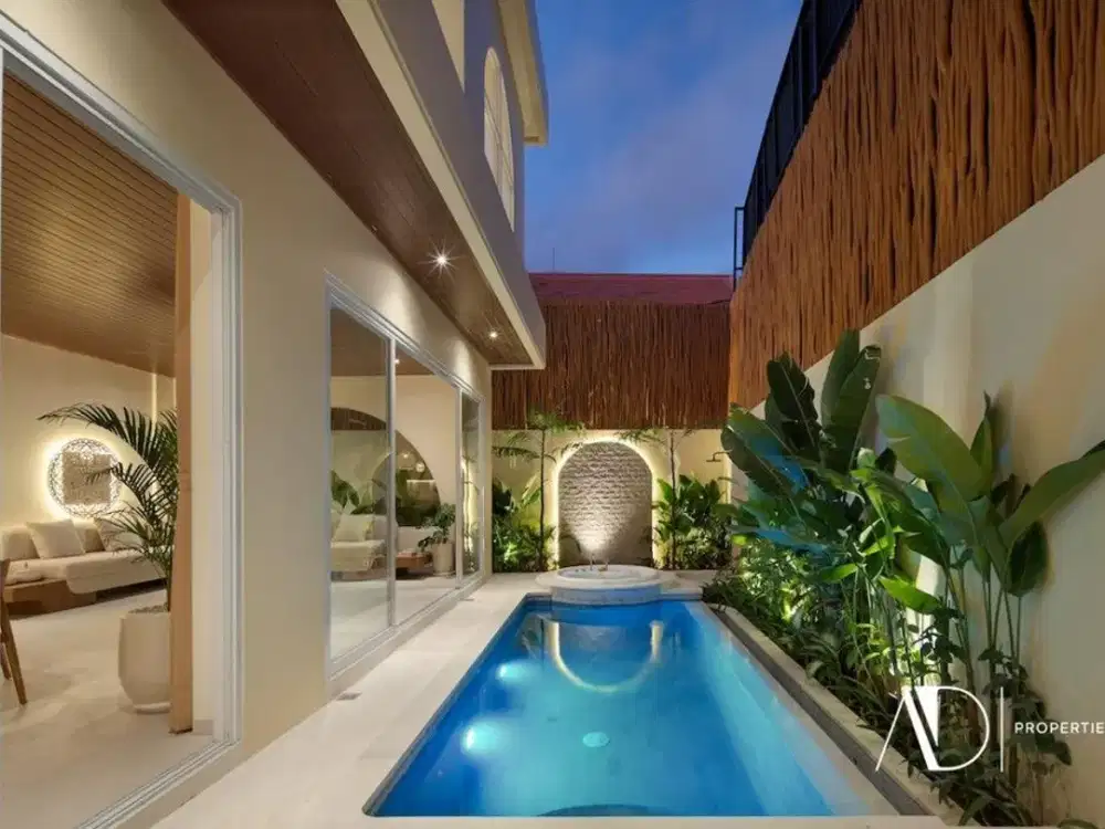 LEASEHOLD | CONTEMPORARY VILLA WITH RICE FIELD VIEWS IN BERAWA, CANGGU
