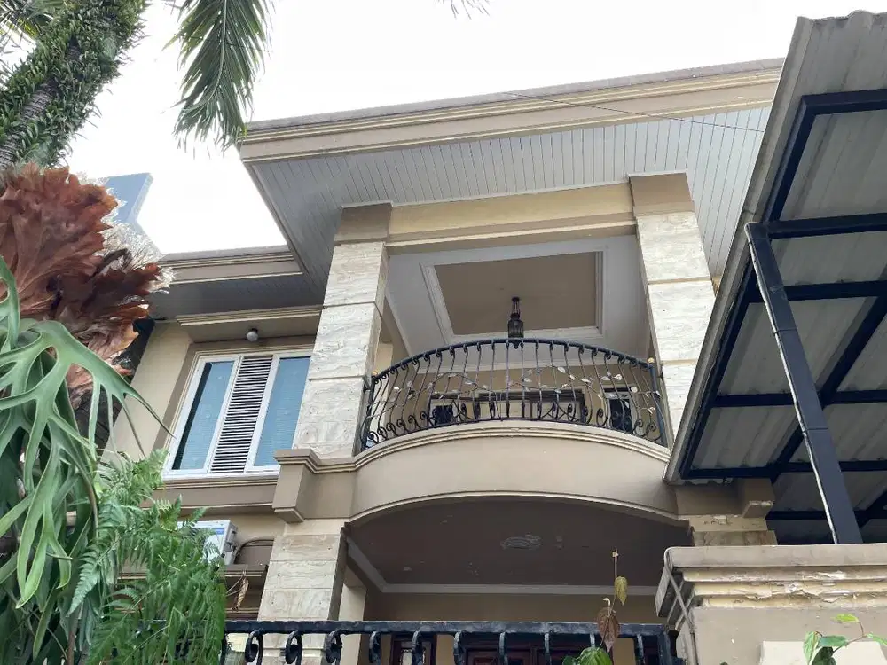 Jual Rumah Asri di Komplek Batununggal Indah Bandung