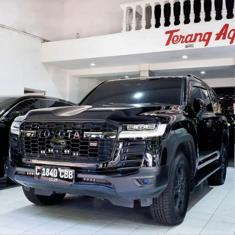 2024 Toyota Land Cruiser GR300 Low Km