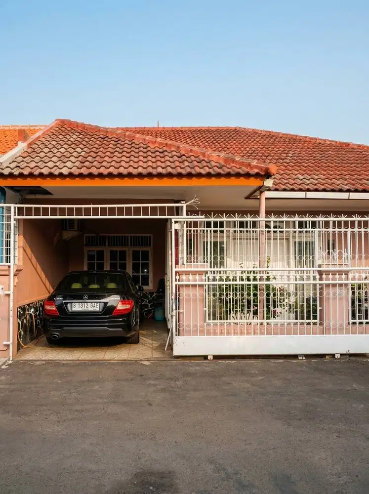 Dijual Rumah Mampang Indah 2 Depok Full Furnished 1,4 KM Tol Sawangan