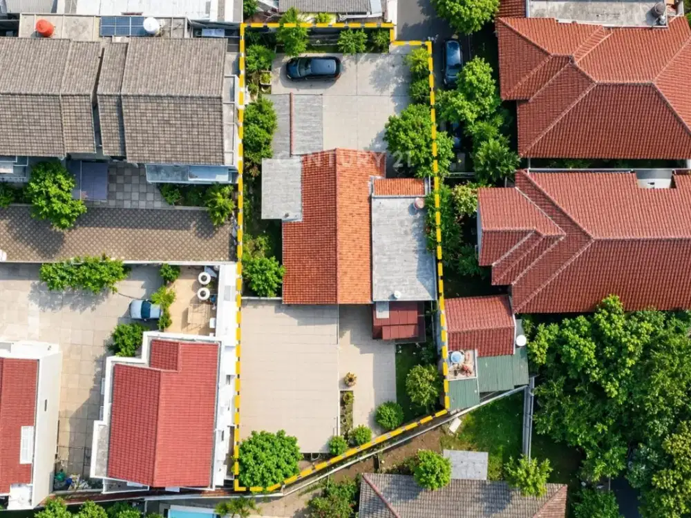 Dijual Rumah Hitung Tanah Strategis Di Dekat Universitas Nasional
