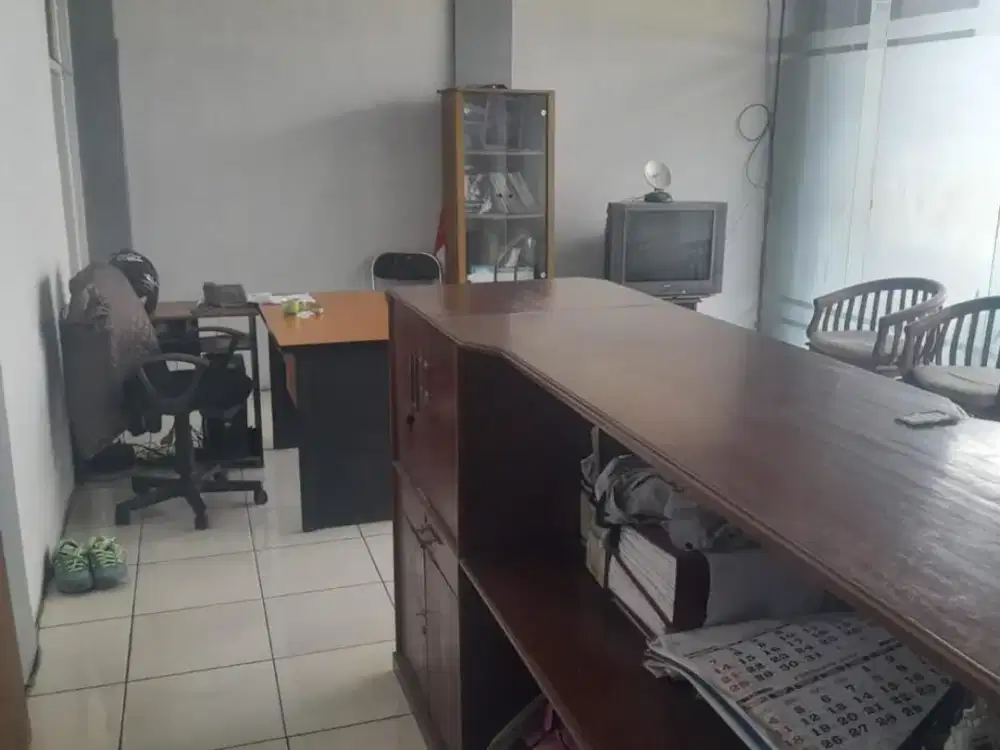 ruko mainroad padalarang , dekat pintu tol padalarang, dekat kbp area ramai Bandung
