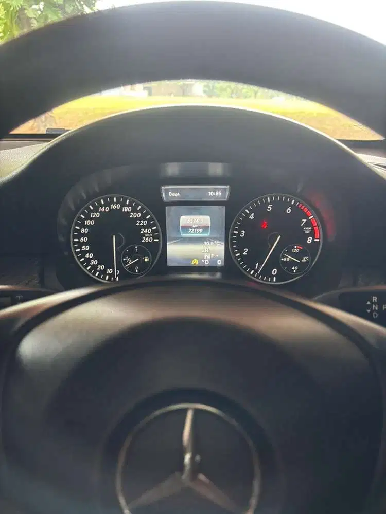 Mercedes-Benz GLA200 2016 Bensin
