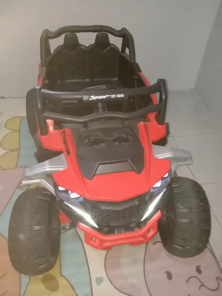 Mainan mobil aki anak